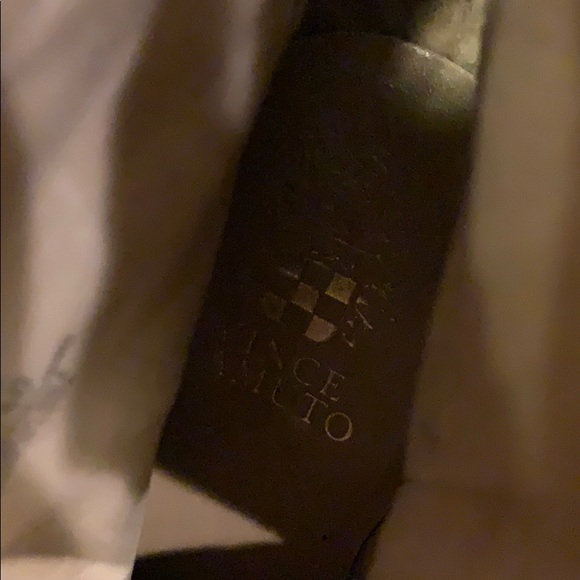 Vince Camuto camel colour ankle leather bootie - Picture 13 of 13